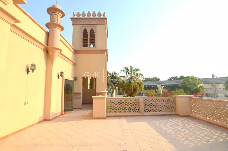 Culture Village-D1 Tower-Creek View