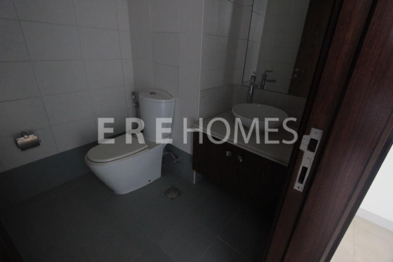 Ere Offer Skyline And Sea Views 3 Bedroom B Type In Marina Residence Available Now Brand New Unit Never Used Contact Alex Now For Viewings Er R 8025