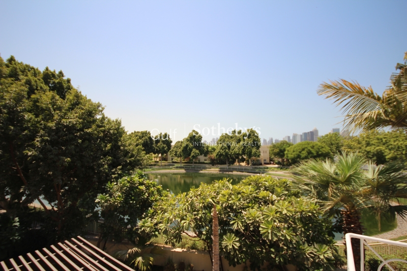 Large Two Bedroom, Marina Quays North, Emmar Er R 9268