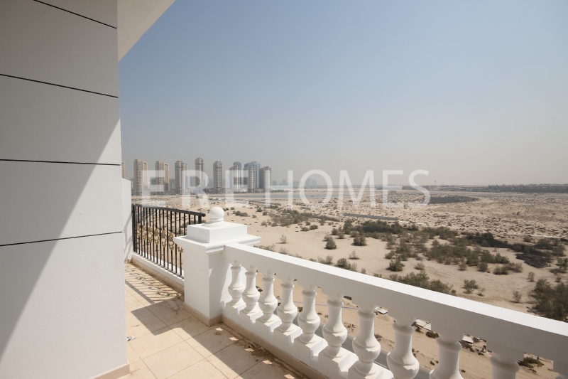 Brand New Corner Unit With Large Plot Er R 14014