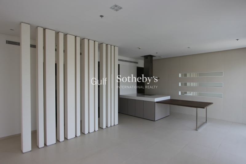 Stunning Unfurnished 2 Bed, West Avenue
