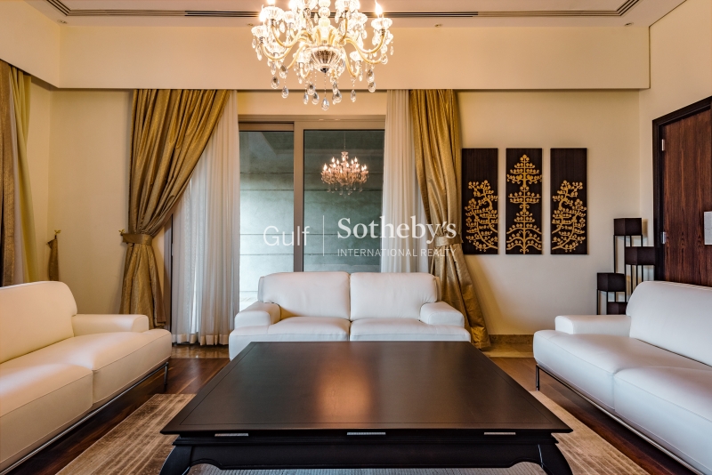 Vacant Golf Course C1 Villa In Carmen Village. Er S 4901
