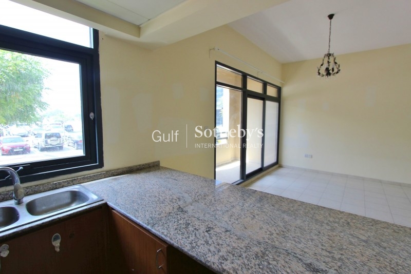 Sports City-2br Serviced-12 Cheques