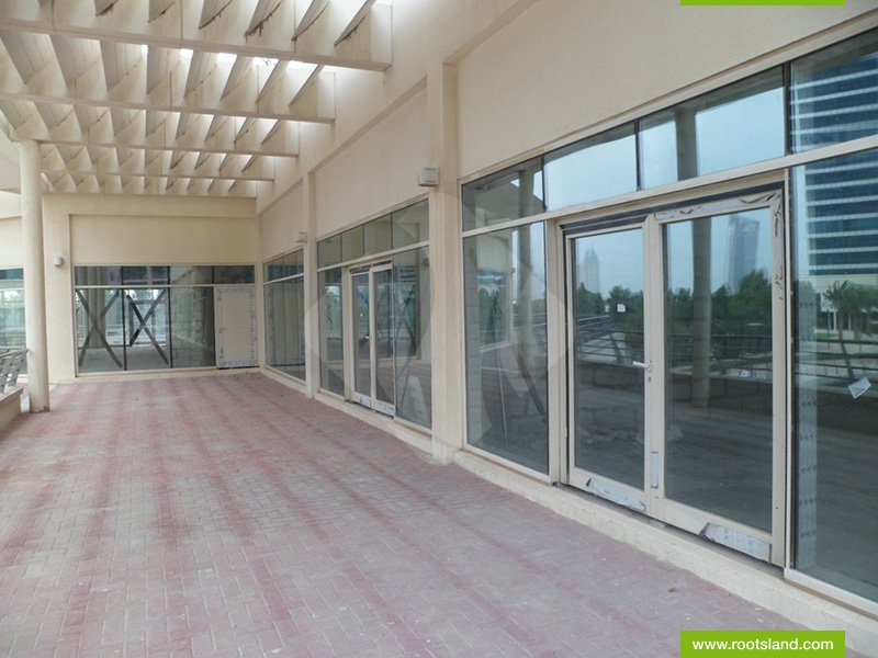 Great Opportunity for Investors - Retail Space with ROI 7%