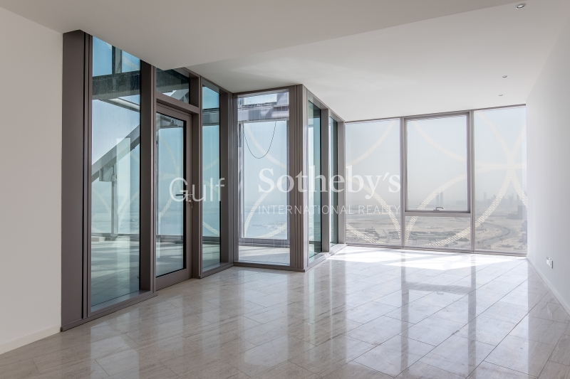 Beautiful Two Bedroom Apartment, Lofts West, High Floor. Er R 9173