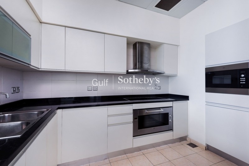 Fantastic Price For Vacant 2 Br In Oceana 
