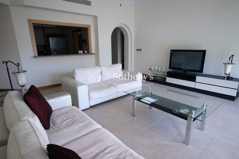 Serene Park View Fully Furnished Vacant