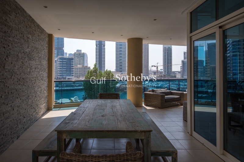 Great Opportunity 25/75 3br Redwood Pk 