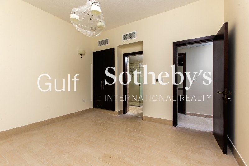 5 Bed Golf Course View Er R 15601