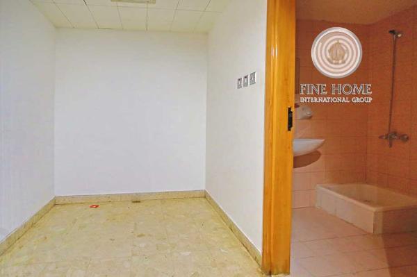 Office In Al Muroor, Abu Dhabi (Offl_111)