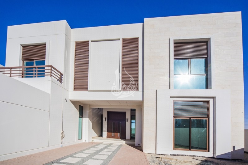 Luxury Living 5 BR Villa in Millennium Estates