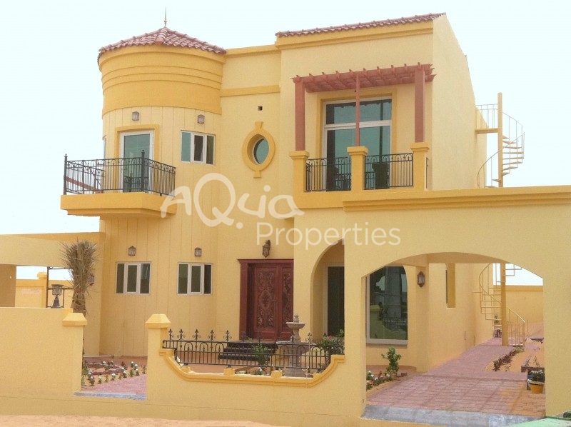 Vacant Spanish Style Villa In Industrial City