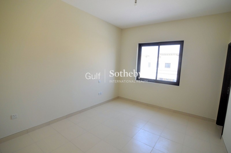 Springs 4, (4m: 2br Plus Study) Available Ending June Er R 2720