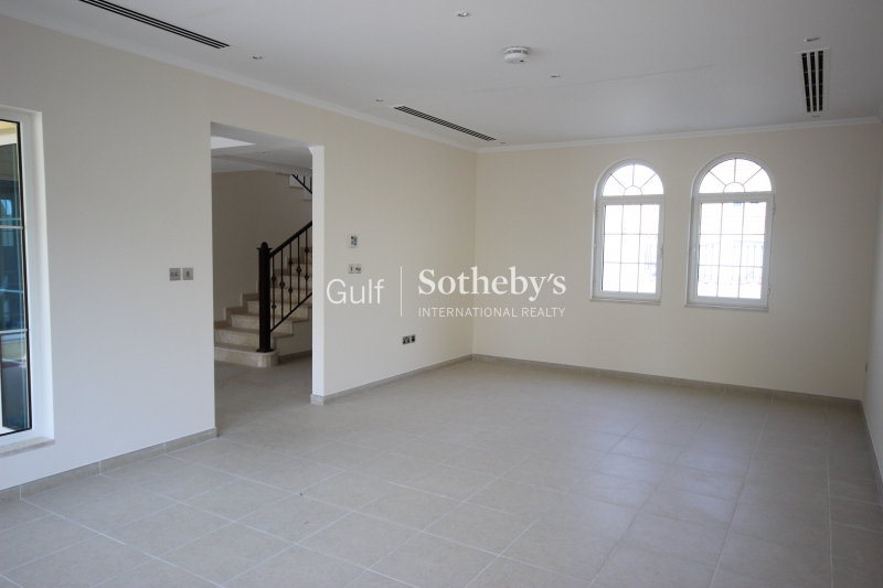 Tenanted 3 Bed Single Row Facing Park