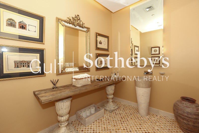 2 Cheques Spacious 5 Bed Villa In Jvc 