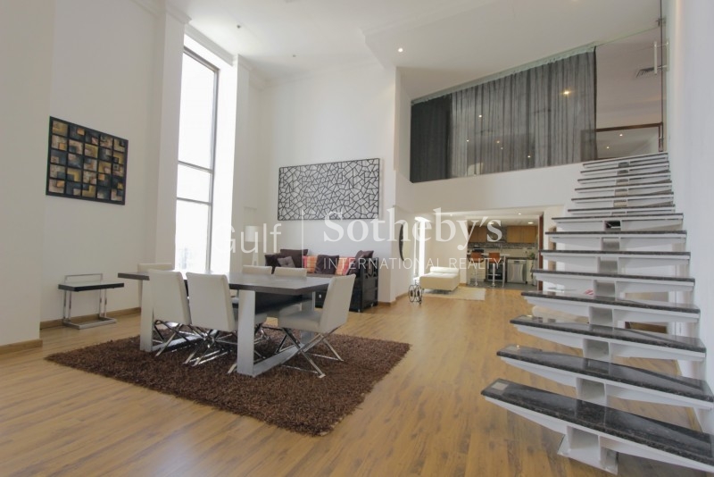 Luxury Upgraded Furnished Loft Duplex