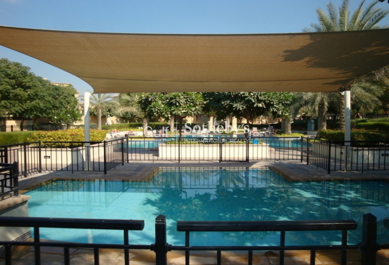 One Off Price, Al Reem 1e 3 Beds Plus Study Maids And Family Room. 3.1 Million Er S 7124 