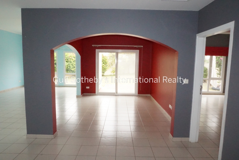 Stunning 1 Bedroom Apartment, Marina Promenade-Emaar, 115k 1 Cheque Available Now Er R 1803