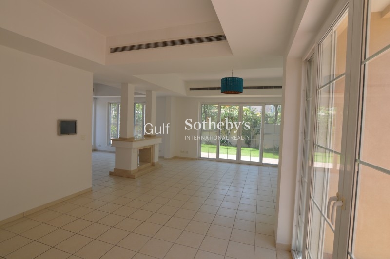 Casa Multiple Cheques Type 6 Landscaped 5 Bed Villa Er R 12251