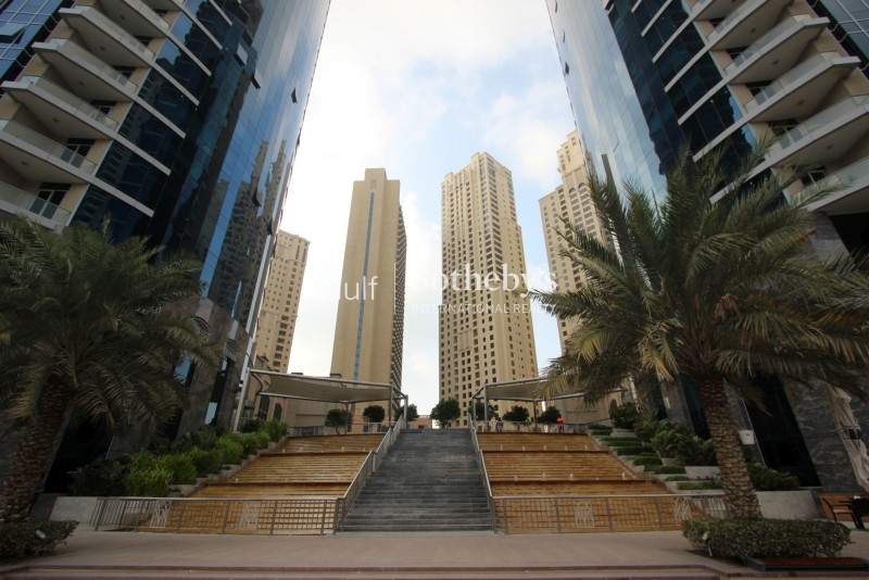 Large 1br Furnished In Marina Promenade