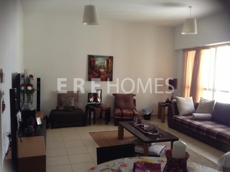 Sadaf 7, Spacious 2 Bedrooms, 2.5 Bathroom, Partial Marina View, Available Now. Er R 9158