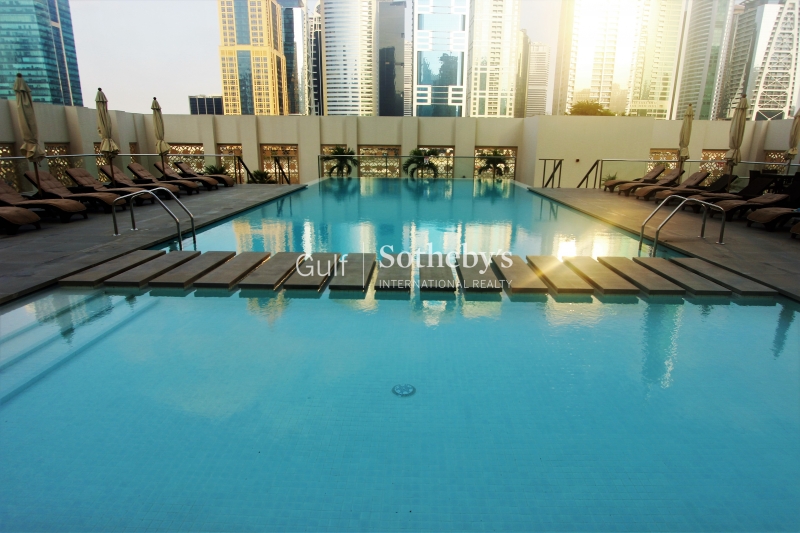 Fabulous One Bedroom At Marina Walk