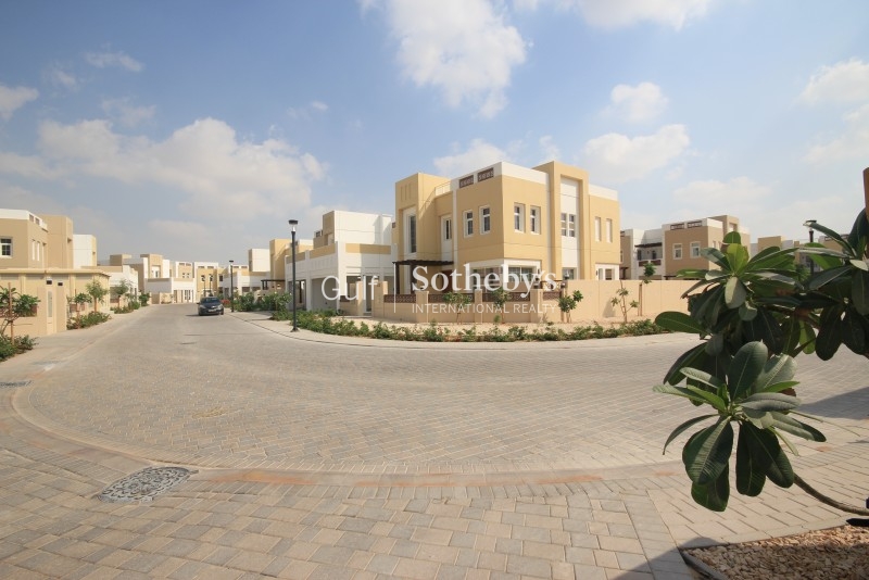 Landscaped 5 Bed Mudon Villa Available Now