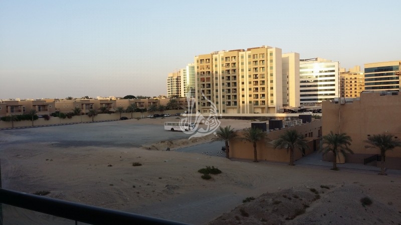 Well Designed Apartment In Sapphire Silicon Oasis