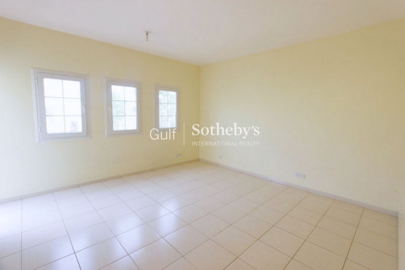 Available Lake View Springs 3 4m Villa 