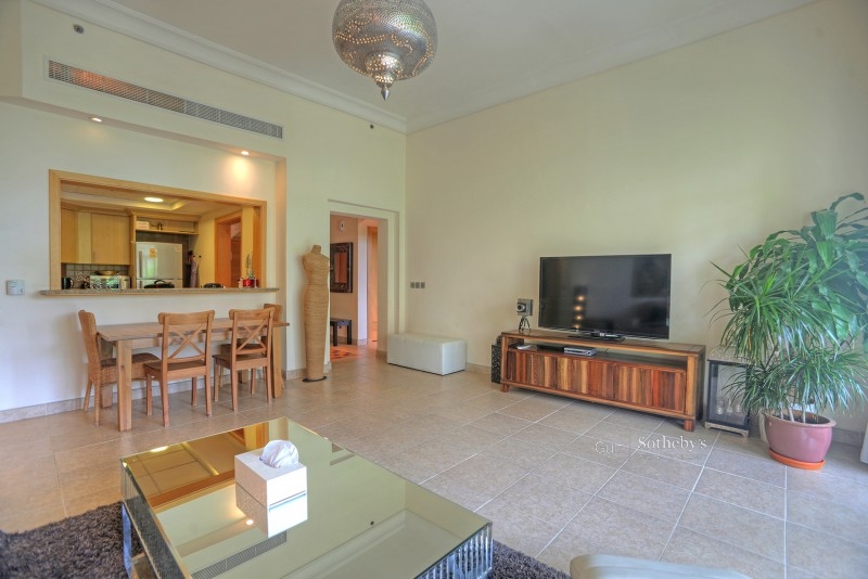 Superb 3 Bedroom Plus Study Plus Maid'S Plus Laundry. In Marina Residences. Available Now. Er R 4390