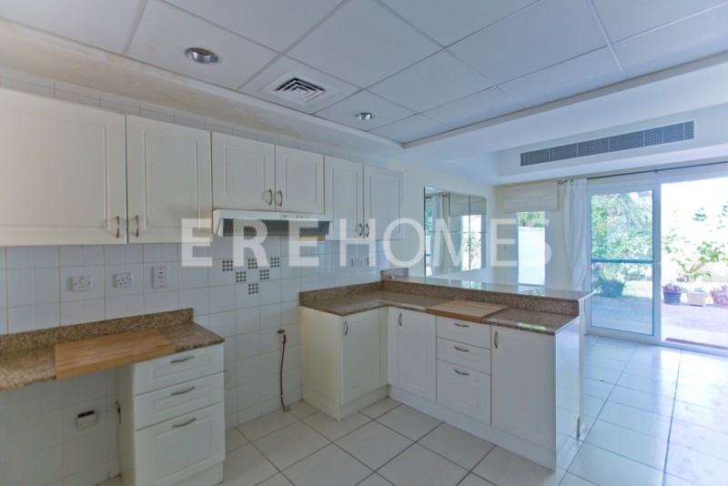 Marina View, Large 1 Bed, Marina Quays North, Available End July, Viewings Possible Er R 1347