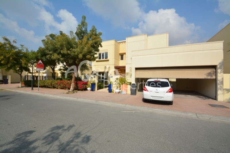 Beautiful 5 Br Villa Available For Rent
