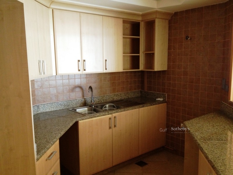 Beautiful One Bedroom, Lofts East,120k 2 Cheques Er R 8513