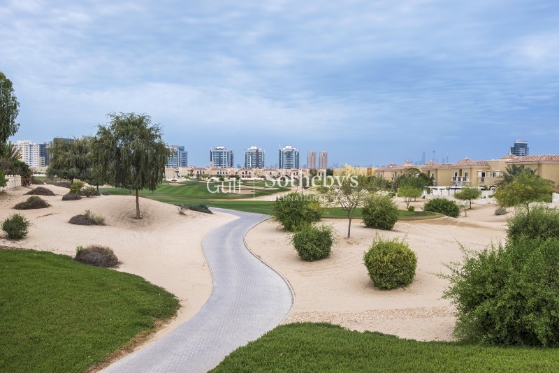 4 Bedroom Townhouse For Sale In Victory Heights