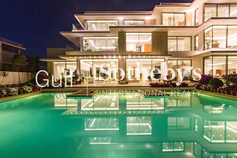 Type 17 Quiet Single Row 5br Family Villa