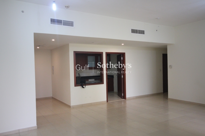 Beautiful Brand New Two Bedroom Apartment, Downtown Er R 9222