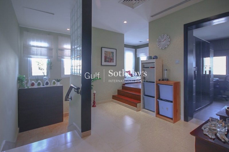 Best Price Available 2 Bed Burj Views Tower Downtown Dubai Er R 15642