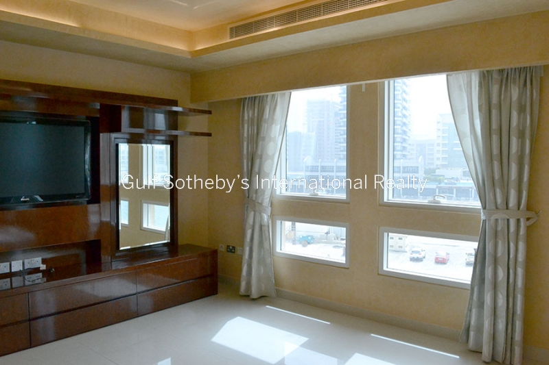 3 Bed + Maids. A Type-High Floor .vacant On Transfer-