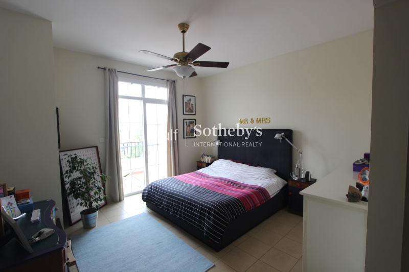 Unfurnished High Floor, Quays West Tower