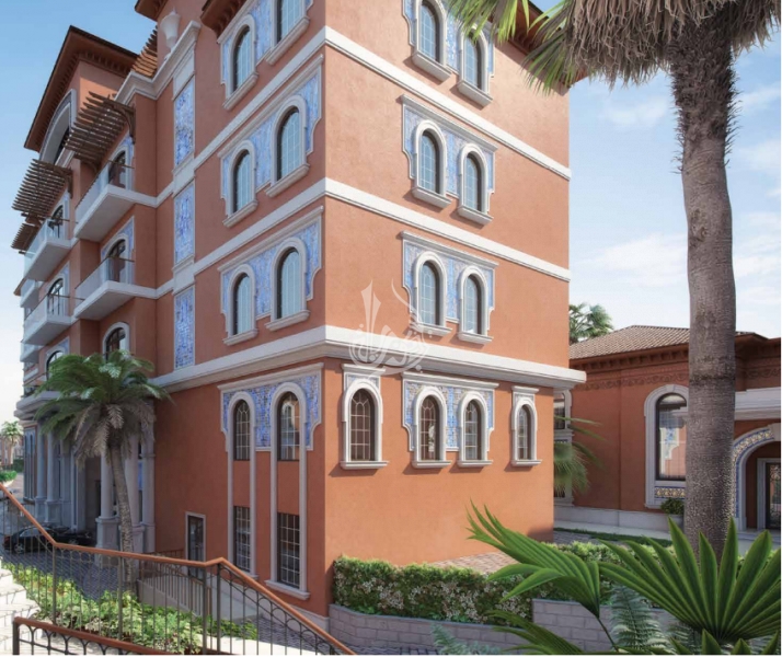 Exquisite Emerald Villa for Sale in XXII Carat