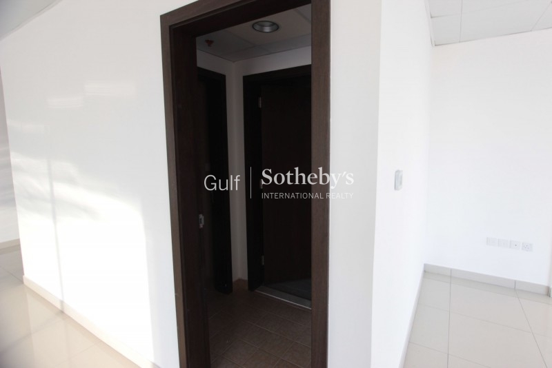 Ready To Move In Fully Fitted Gold Tower