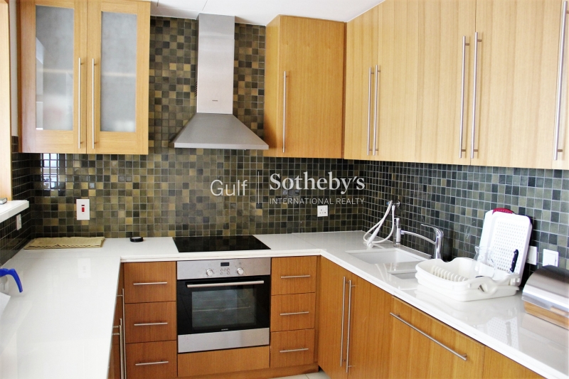 Large 2 Bed, Vacant, Up To 4 Cheques-Motor Ciity Er-R-10804