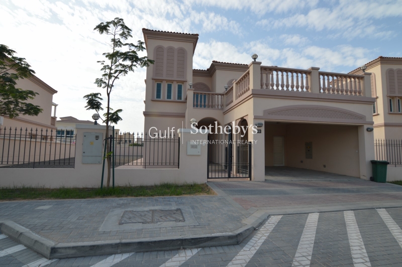 Panoramic 2br Apartment-48 Burjgate Tower