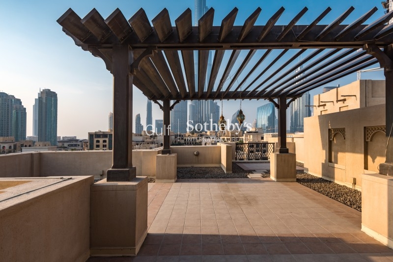 Unique 2br Plus Study With Huge Terrace