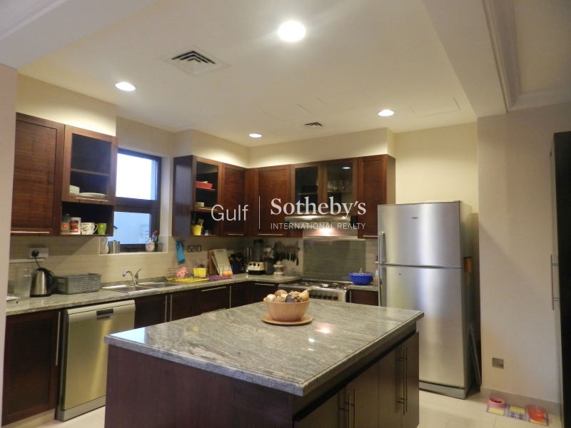 Beautiful Legacy Four Bedroom District 4 