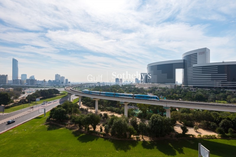 Clinic For Sale In Dubai Health Care City