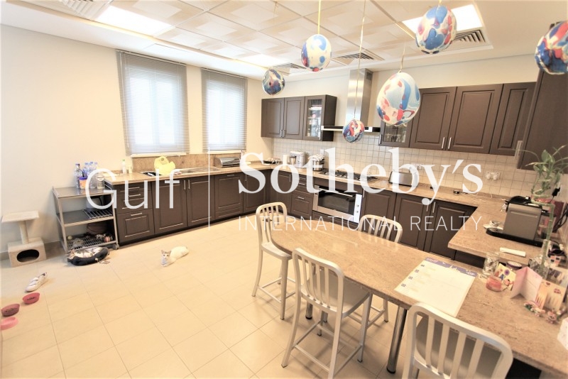 Great Price High Floor 2 Bed Plus Maid C Type With Full Sea View Keys Held Er R 10682