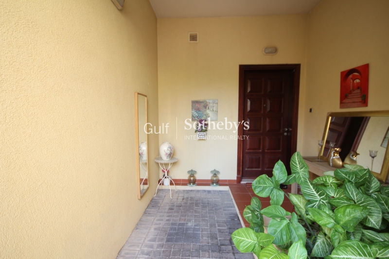 D Type Full Sea View, Right Side Shoreline-2 Beds + Maids Er S 2227