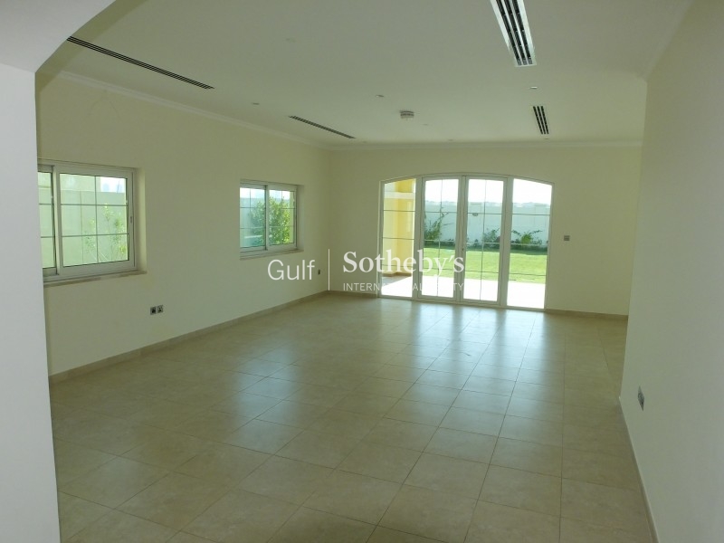 Partial Lake View Al Reem 1 3m 3 Beds Plus Large Study, 2.4 Er S 5408