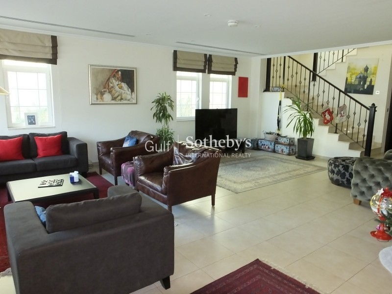 4 Bedroom Legacy Style Villa In District 4